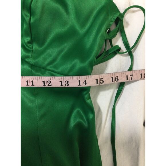 LULU'S L Green VNeck Enchanting Appearance Side Slit Lace-Up Maxi Dress NEW B109 - Picture 8 of 10